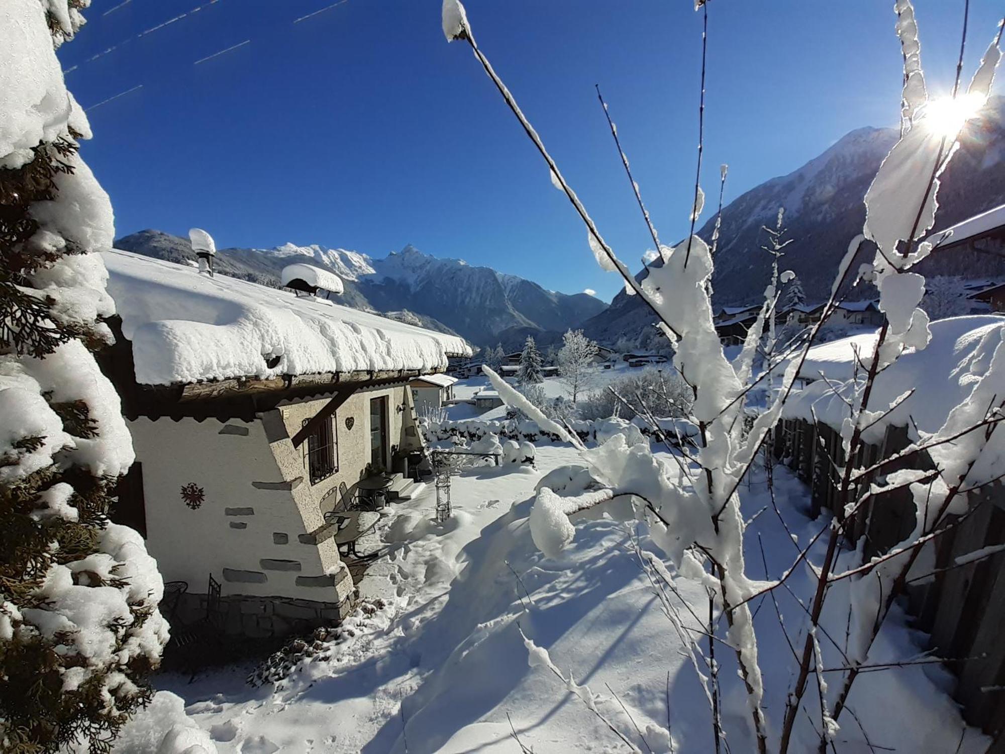 Ferienhaus Oetztal-Lodge Sautens Bagian luar foto