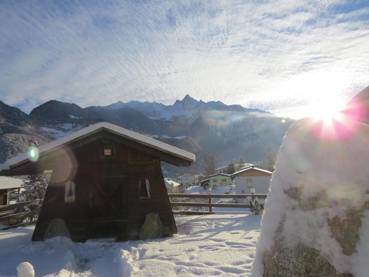 Ferienhaus Oetztal-Lodge Sautens Bagian luar foto