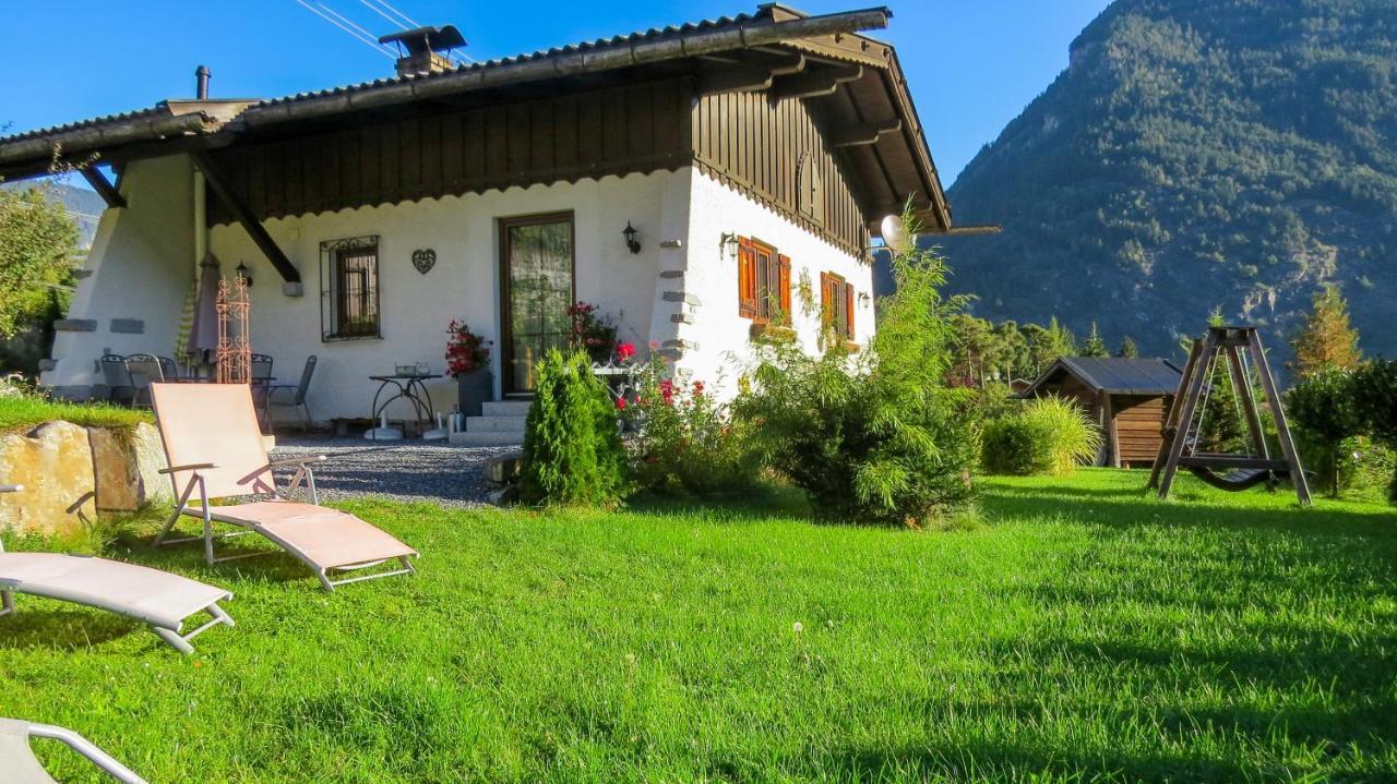 Ferienhaus Oetztal-Lodge Sautens Bagian luar foto